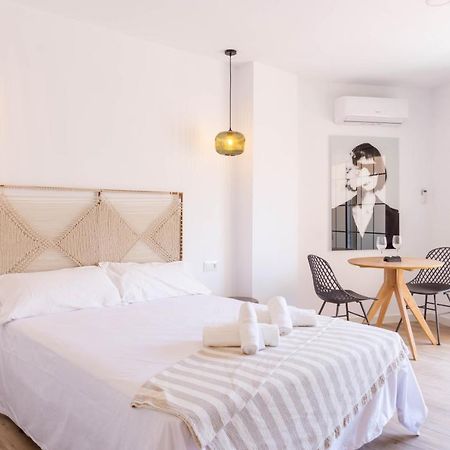 טורמולינוס Apartment Carihuela Beach Malaga מראה חיצוני תמונה