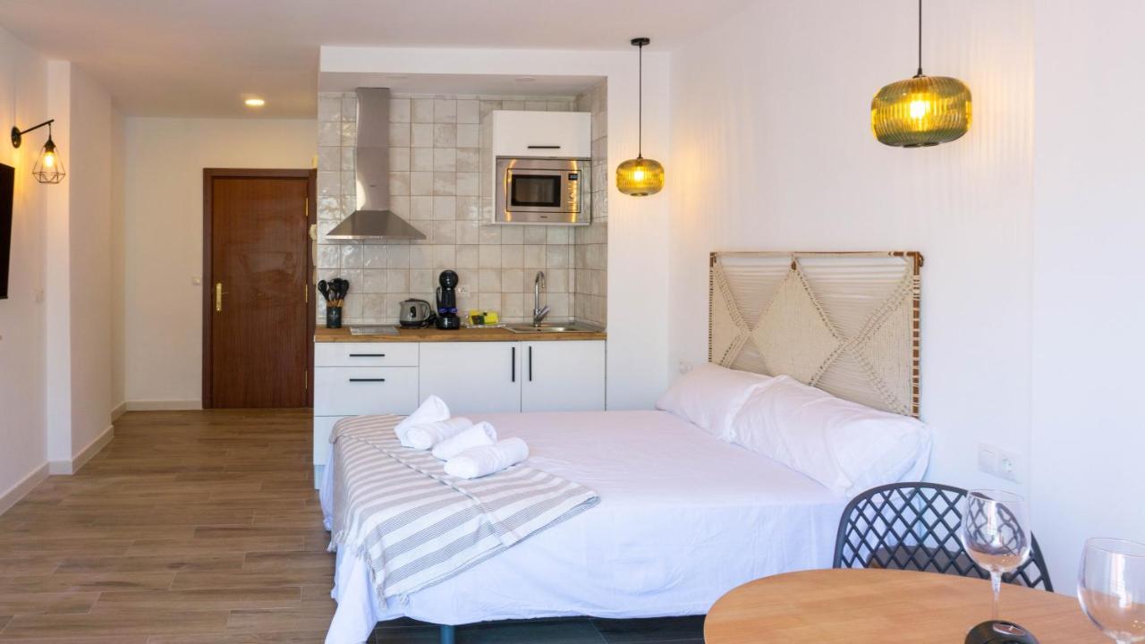 טורמולינוס Apartment Carihuela Beach Malaga מראה חיצוני תמונה